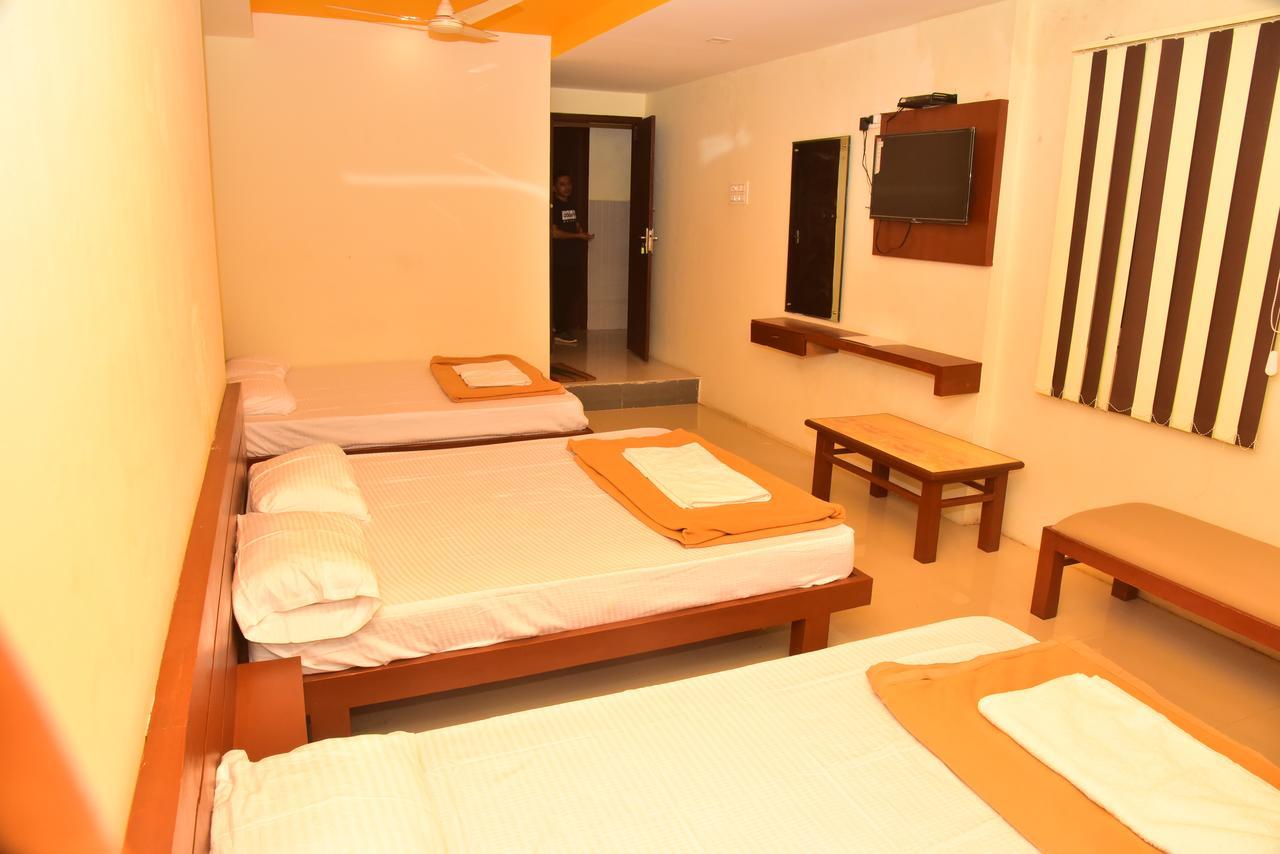 Bright Palace Restaurant And Residency Otel Shimoga Dış mekan fotoğraf