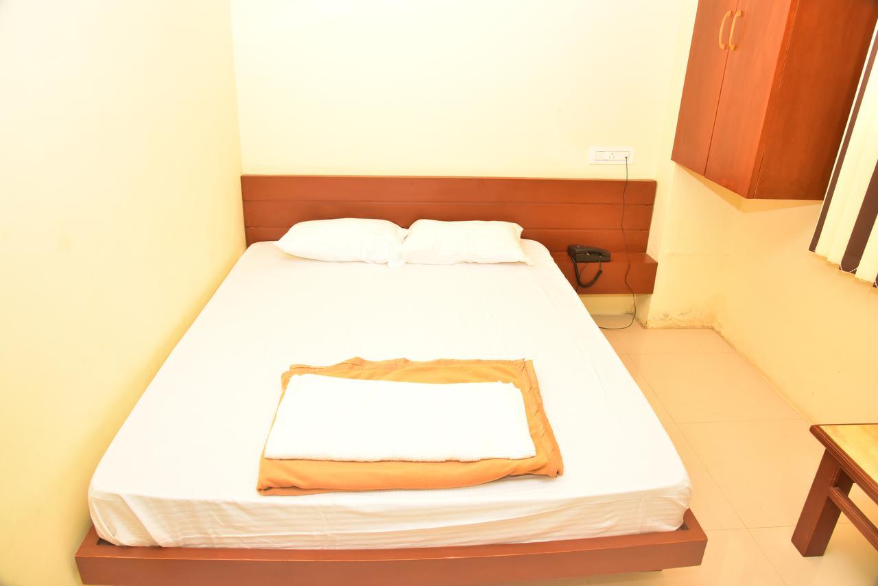 Bright Palace Restaurant And Residency Otel Shimoga Dış mekan fotoğraf