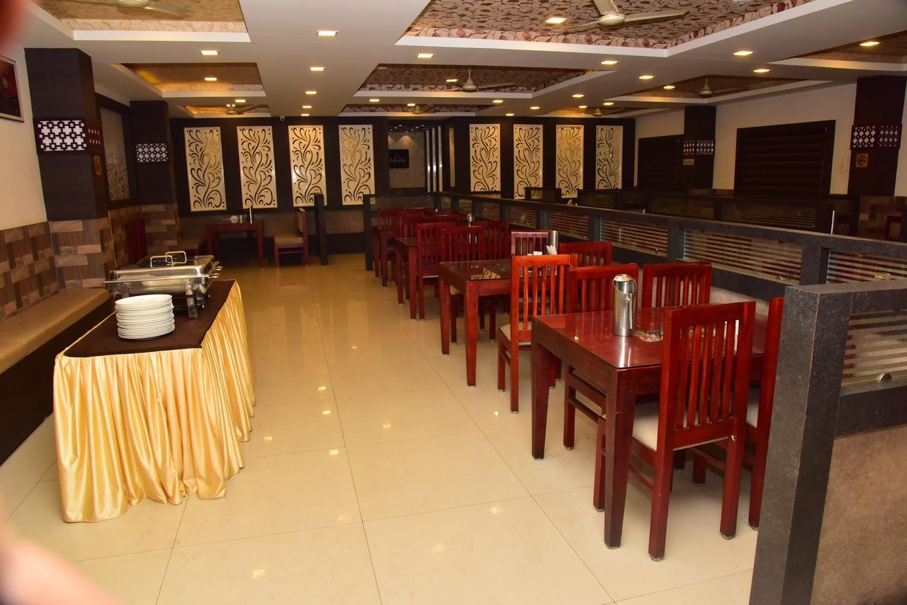 Bright Palace Restaurant And Residency Otel Shimoga Dış mekan fotoğraf